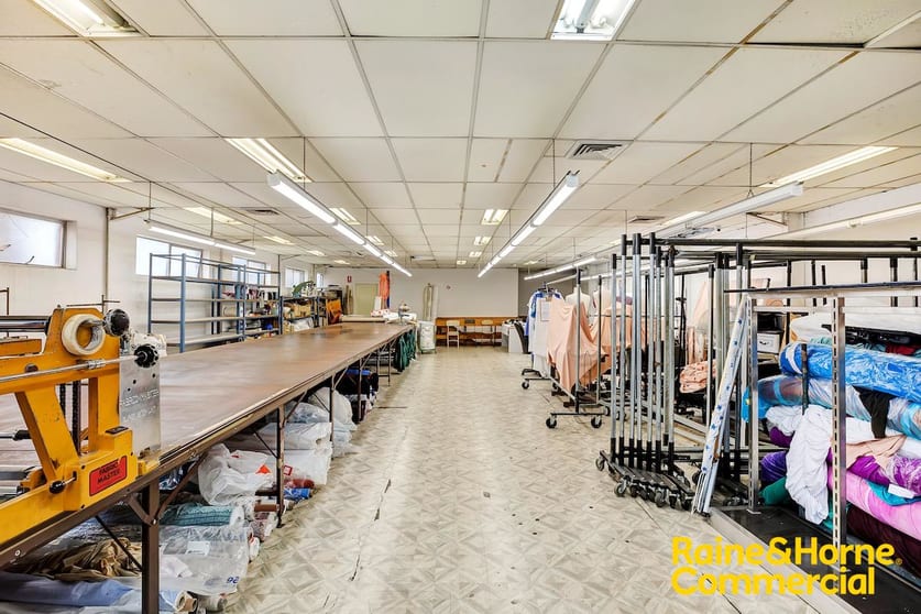 Click to view all images 31-33 Chalder St Marrickville NSW 2204 - Image 2