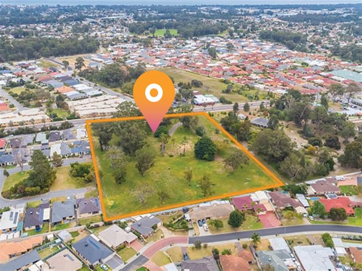 Click to view all images 42-52 Lakes Road Greenfields WA 6210 - Image 3