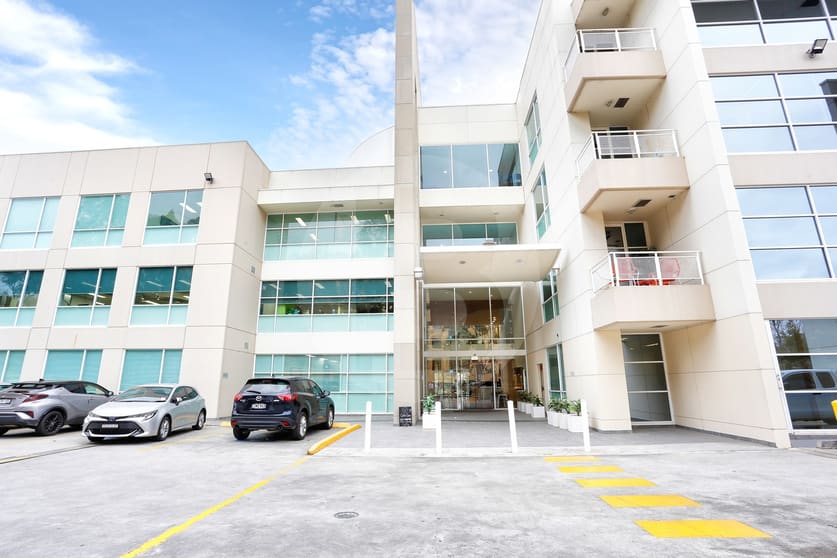 Click to view all images 302/25 SOLENT CIRCUIT Norwest NSW 2153 - Image 2