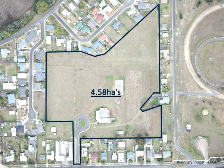 Click to view all images 61 Tully Street St Helens TAS 7216 - Image 1
