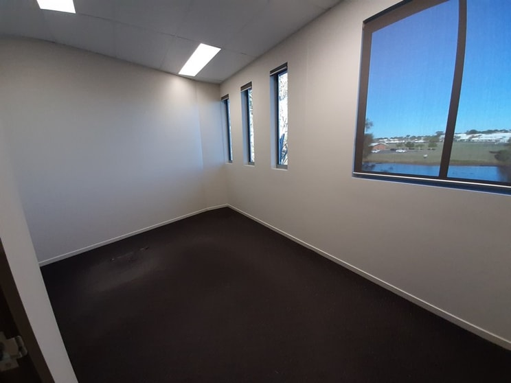 Click to view all images 5/6-8 Liuzzi Street Pialba QLD 4655 - Image 2