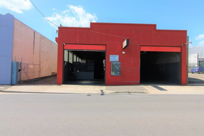 Click to view all images 32 Water Street Toowoomba City QLD 4350 - Image 1