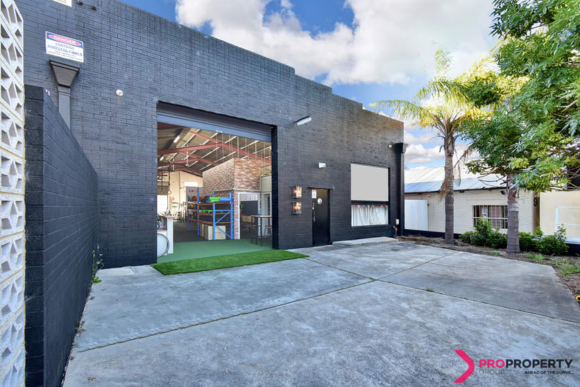 Click to view all images 7 Claude Street Burswood WA 6100 - Image 3