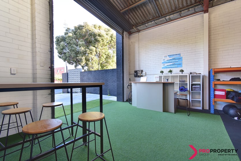 Click to view all images 7 Claude Street Burswood WA 6100 - Image 2