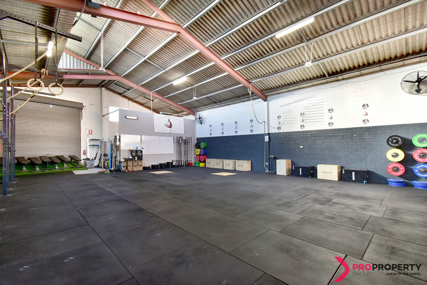 Click to view all images 7 Claude Street Burswood WA 6100 - Image 1