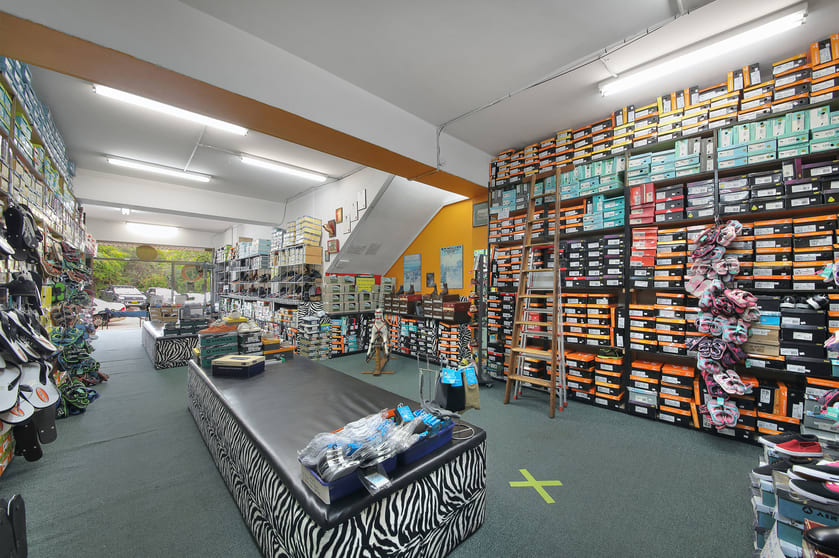 Click to view all images Railway Crescent Jannali NSW 2226 - Image 3