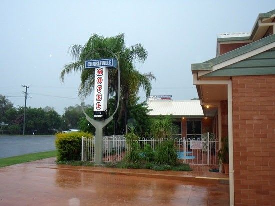 Click to view all images 148 King Street Charleville QLD 4470 - Image 2