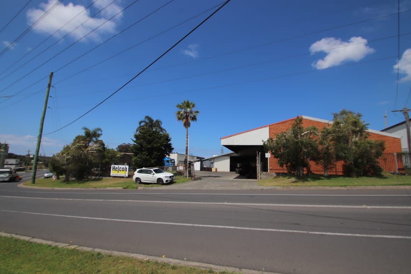 Click to view all images 7-9 Glastonbury Avenue Unanderra NSW 2526 - Image 3