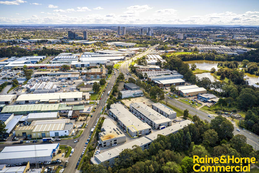 Click to view all images Unit 22/3 Kelso Crescent Moorebank NSW 2170 - Image 2