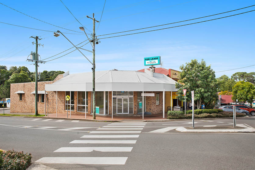 Click to view all images 18 Maple Street Maleny QLD 4552 - Image 1