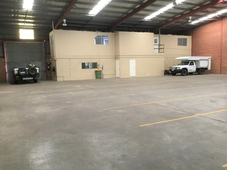 Click to view all images 2/4 Kingscote Street Kewdale WA 6105 - Image 2