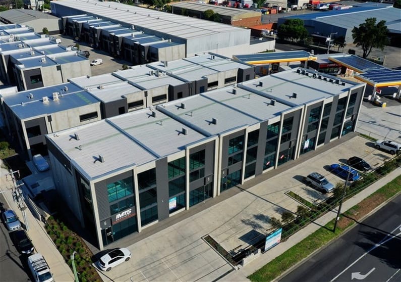 Click to view all images 2/260 Whitehall Street Yarraville VIC 3013 - Image 2