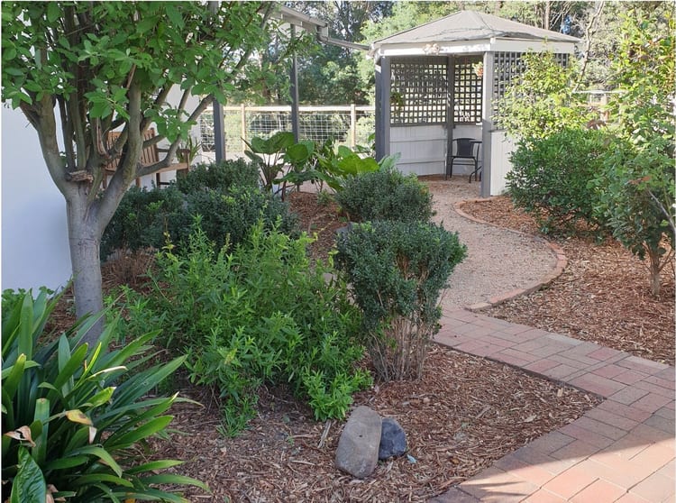Click to view all images 8 Rose Street Heyfield VIC 3858 - Image 3