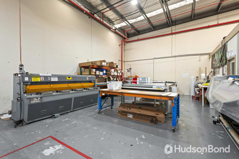 Click to view all images 3/2-6 Apollo Court Blackburn VIC 3130 - Image 2
