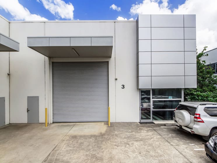 Click to view all images 3/55 Newheath Drive Arundel QLD 4214 - Image 2