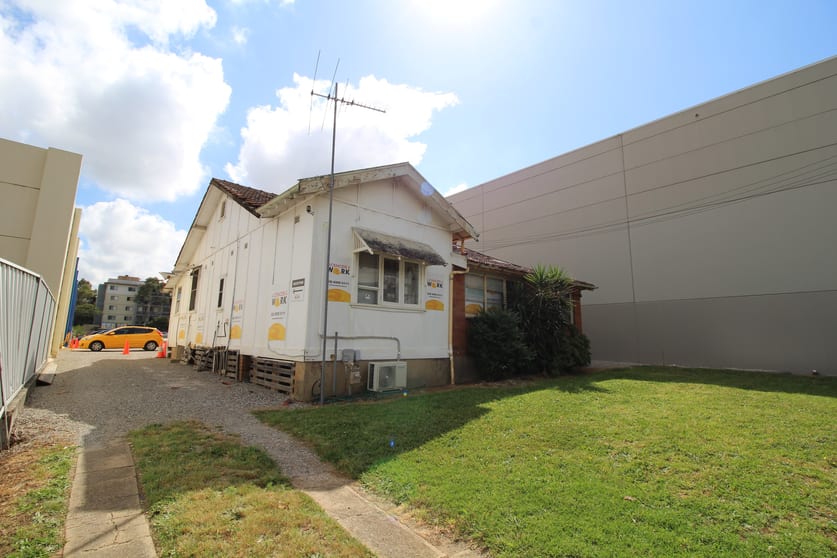 Click to view all images 20 Third Avenue Blacktown NSW 2148 - Image 3