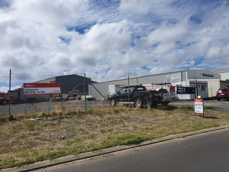 Click to view all images 20 Shanahan Road Davenport WA 6230 - Image 3