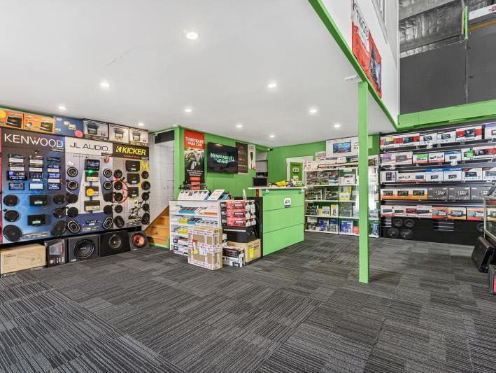 Click to view all images Unit 4/5 Metro Court Gateshead NSW 2290 - Image 2