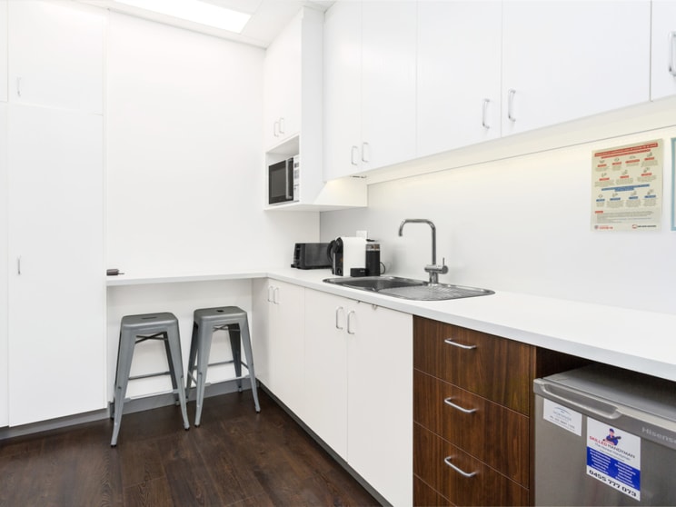 Click to view all images 2/4A Meridian Place Bella Vista NSW 2153 - Image 2
