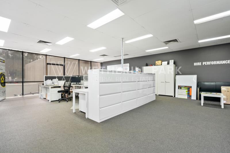 Click to view all images Smithfield NSW 2164 - Image 2