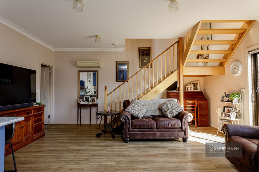 Click to view all images 39 Gladstone Street Glenrowan VIC 3675 - Image 3