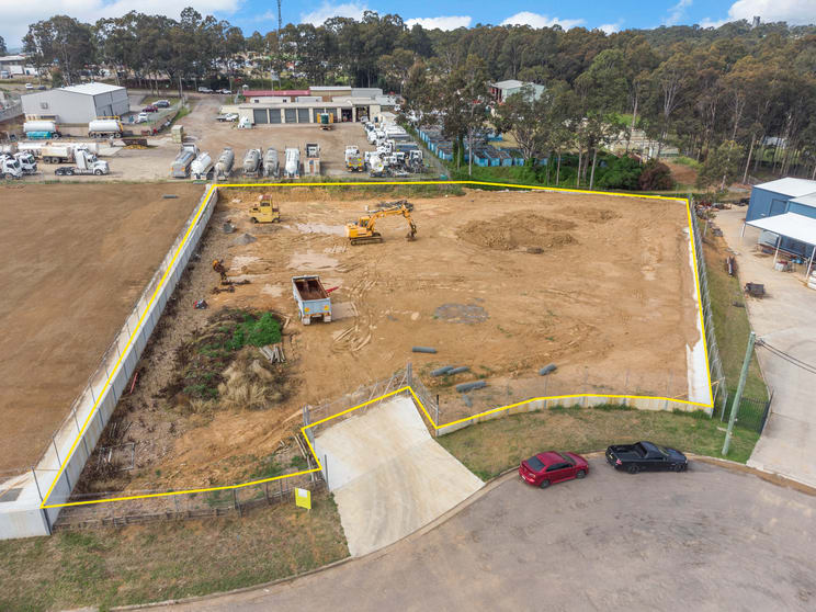 Click to view all images 13 Mathry Close Mcdougalls Hill NSW 2330 - Image 2
