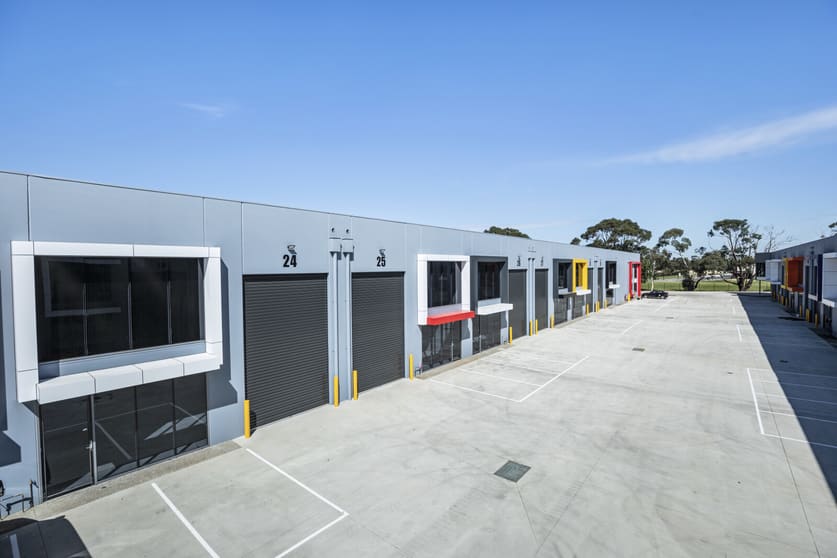 Click to view all images 7 Timor Circuit Keysborough VIC 3173 - Image 2