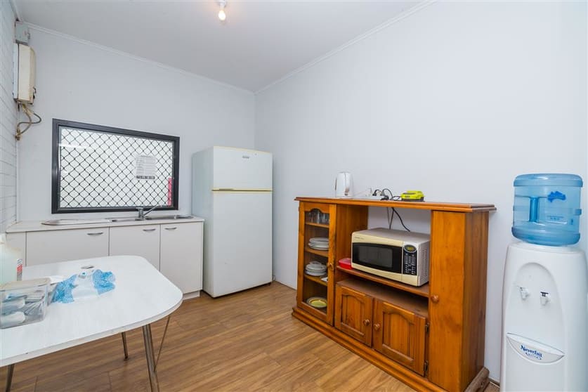 Click to view all images 7 Baldwin Street Kewdale WA 6105 - Image 2