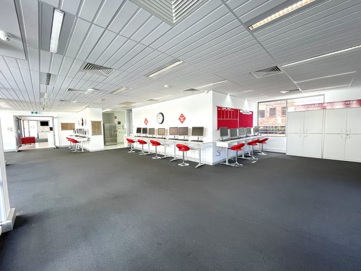 Click to view all images 5-7 MARSHALL LANE Southport QLD 4215 - Image 3