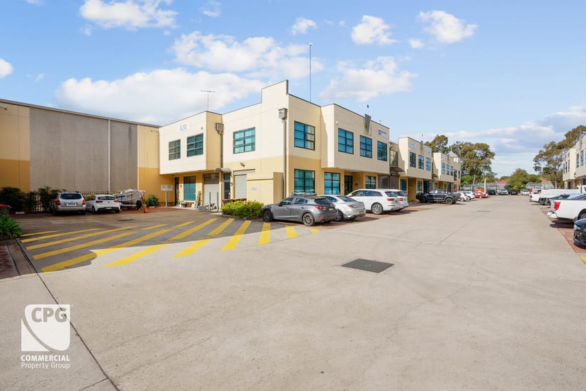 Click to view all images 8/105A Vanessa Street Kingsgrove NSW 2208 - Image 2
