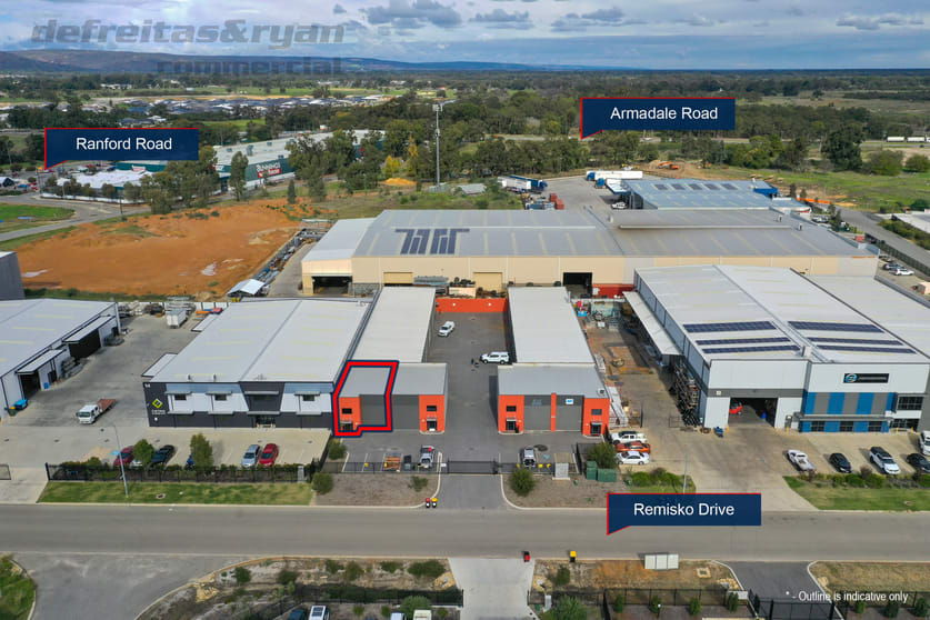 Click to view all images 1/16 Remisko Drive Forrestdale WA 6112 - Image 3