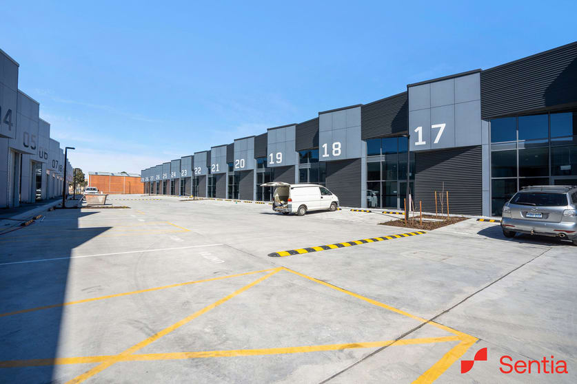 Click to view all images 27/61 Sheppard Street Hume ACT 2620 - Image 3