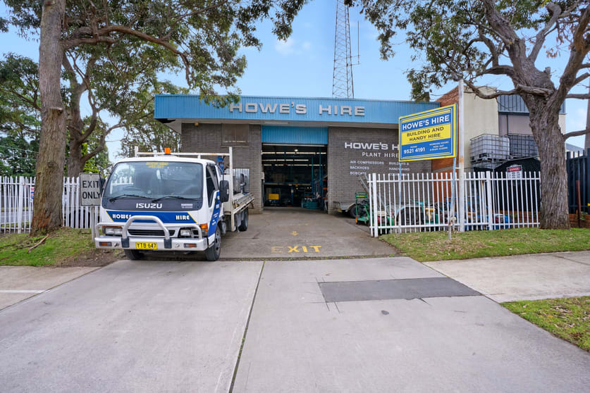 Click to view all images 75 Waratah Street Kirrawee NSW 2232 - Image 1
