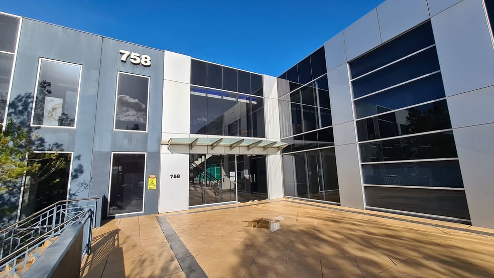 Click to view all images D2/756-758 Blackburn Road Clayton VIC 3168 - Image 1