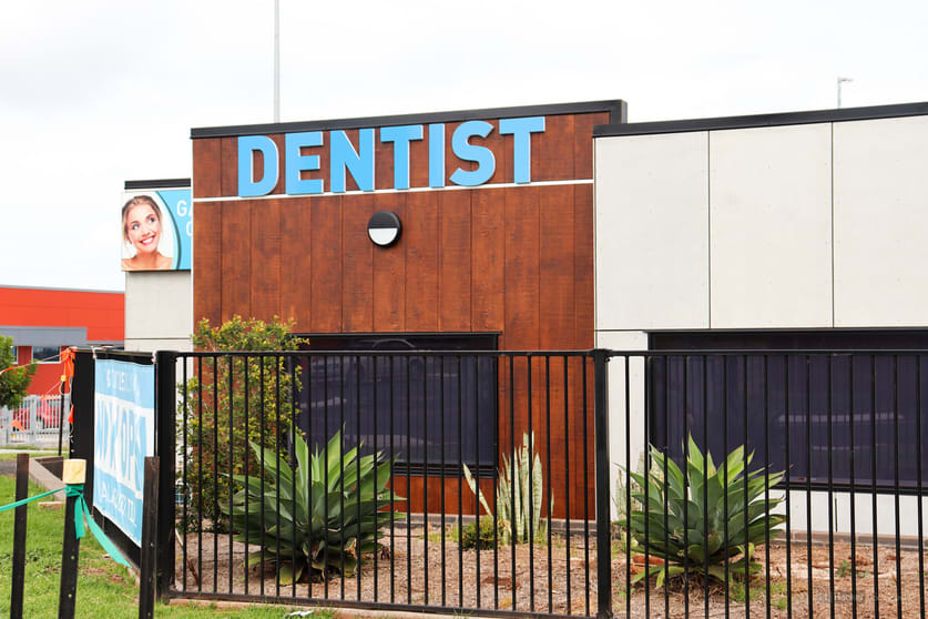 Click to view all images Tenancy 2/73 Highfields Road Highfields QLD 4352 - Image 1