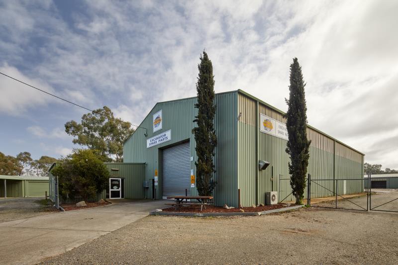 Click to view all images 16 Terry Court Albury NSW 2640 - Image 1