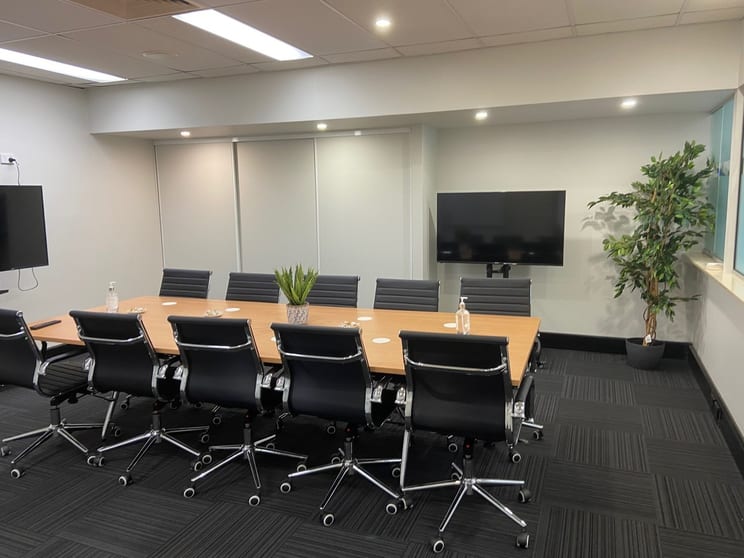Click to view all images 1/26 Florence Street Cairns City QLD 4870 - Image 2