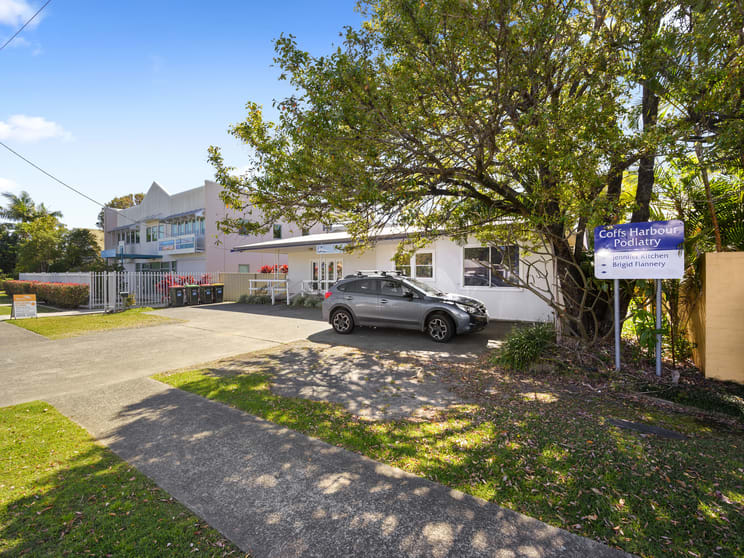 Click to view all images 75 Albany Street Coffs Harbour NSW 2450 - Image 2