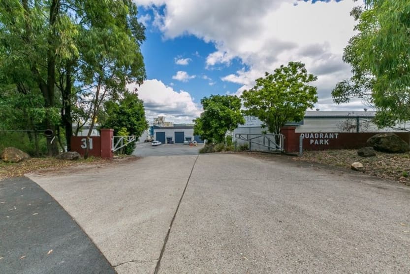 Click to view all images 2D/31 Rudman Parade Burleigh Heads QLD 4220 - Image 2