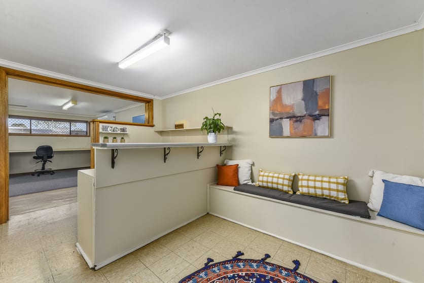Click to view all images 65 Mount Gambier Road Millicent SA 5280 - Image 2