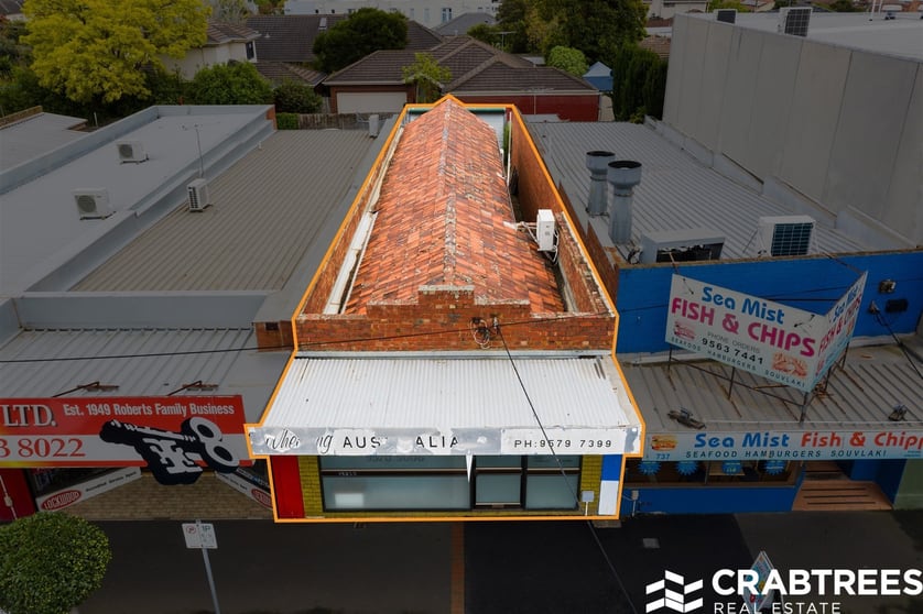 Click to view all images 735 Centre Road Bentleigh East VIC 3165 - Image 1