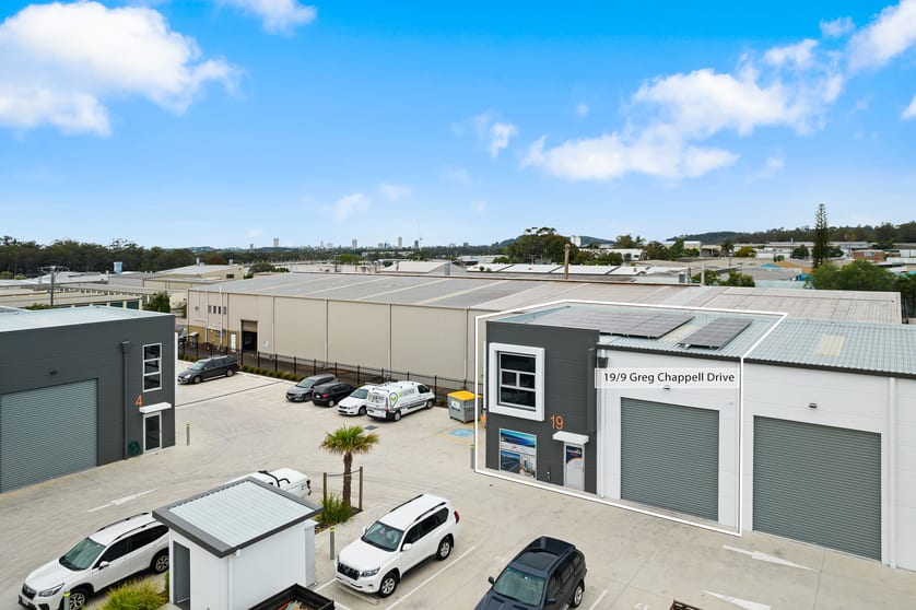Click to view all images 19/9 Greg Chappell Drive Burleigh Heads QLD 4220 - Image 1