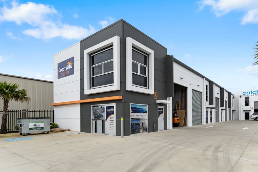 Click to view all images 19/9 Greg Chappell Drive Burleigh Heads QLD 4220 - Image 2