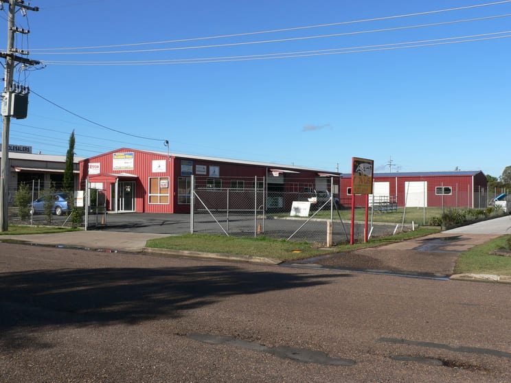 Click to view all images 11 Tanner St Maryborough QLD 4650 - Image 1