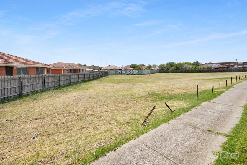 Click to view all images 41, 43-45 St Albans Road St Albans VIC 3021 - Image 3
