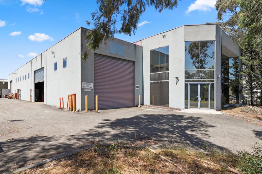 Click to view all images 1 Turbo Drive Bayswater VIC 3153 - Image 3