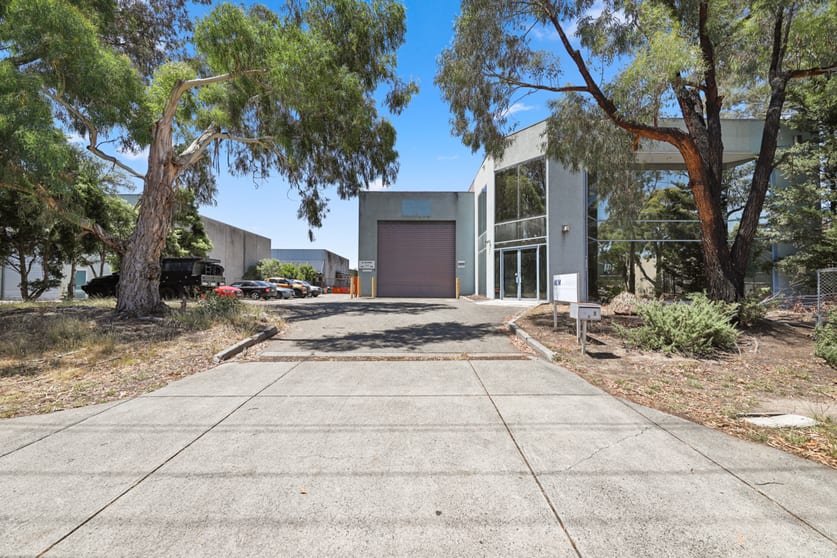 Click to view all images 1 Turbo Drive Bayswater VIC 3153 - Image 2