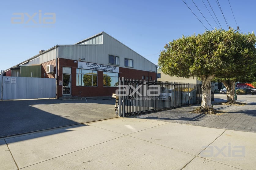 Click to view all images 37 Bassendean Road Bayswater WA 6053 - Image 1