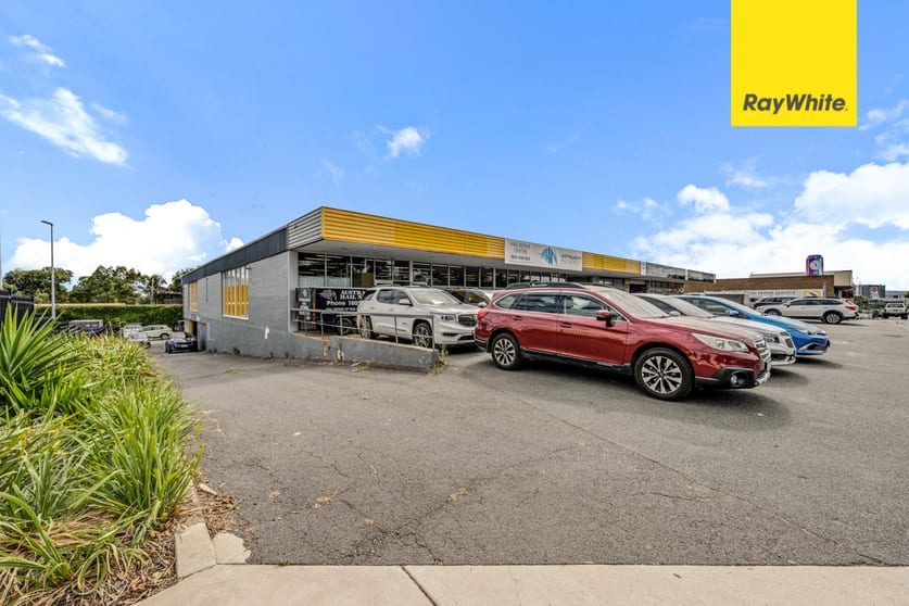 Click to view all images 1,2,3/22-36 Oatley Court Belconnen ACT 2617 - Image 1