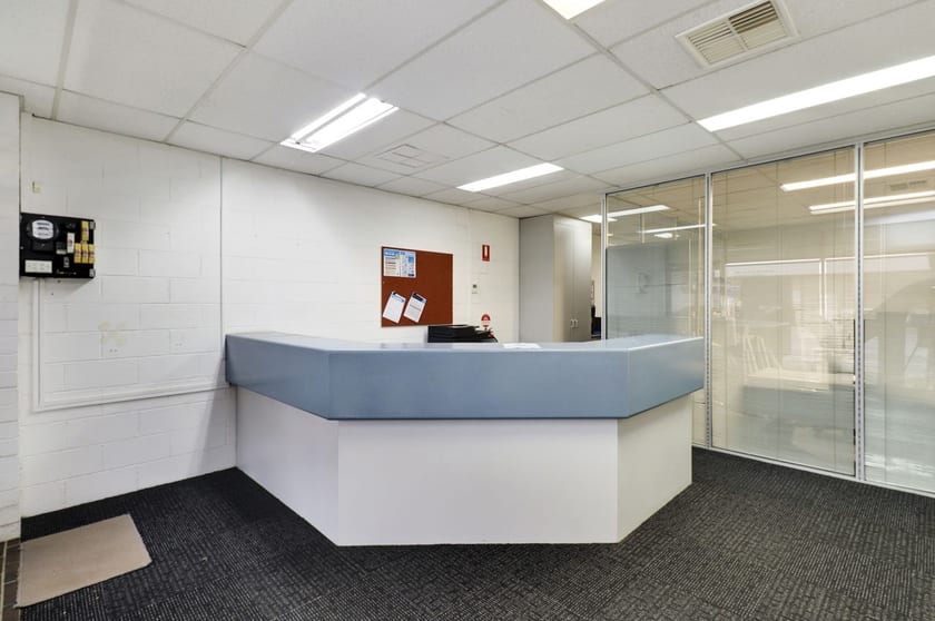 Click to view all images 5/46 Hardinge Street Deniliquin NSW 2710 - Image 2
